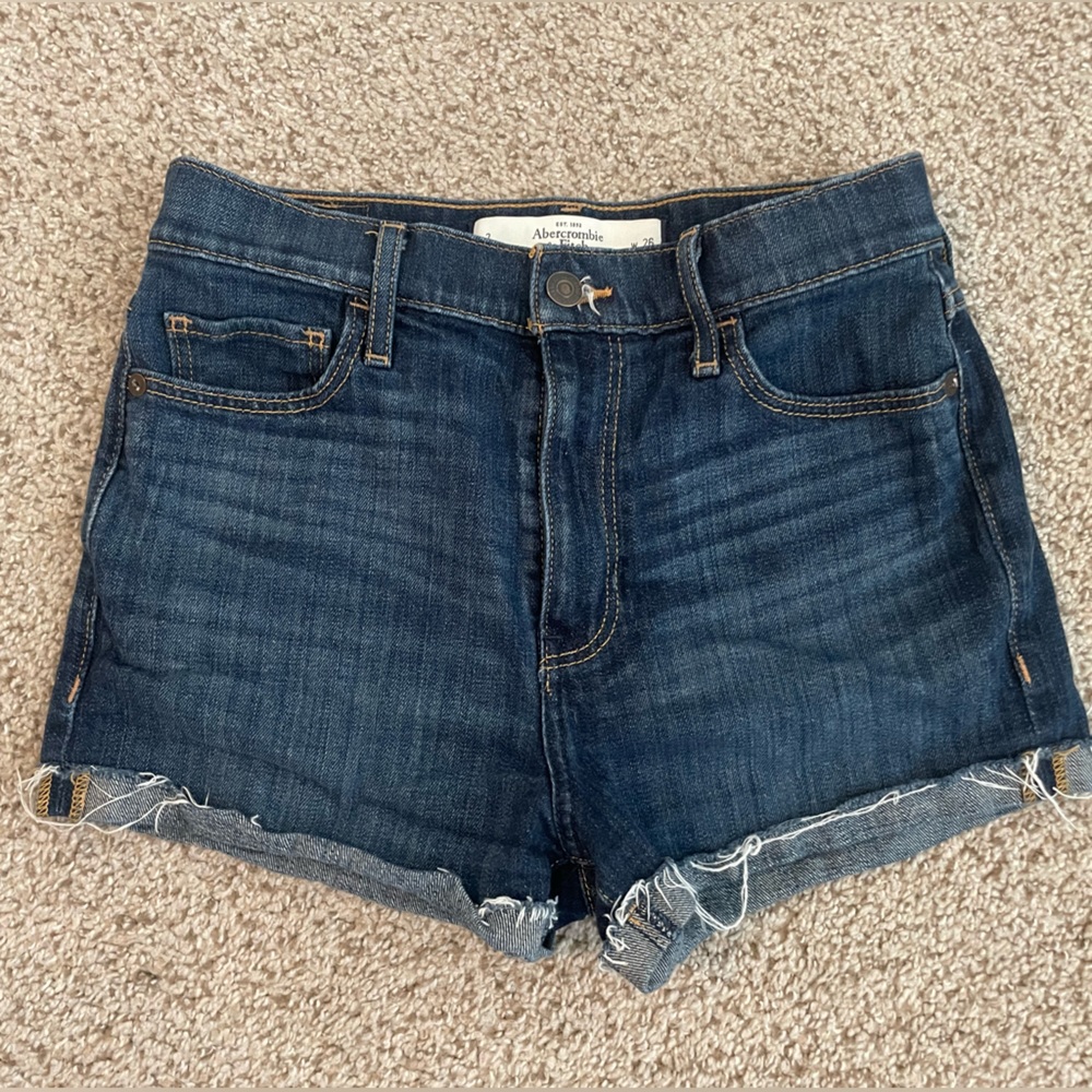 Abercrombie high rise short